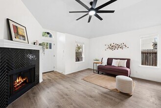 16612 Trevin Cove in Manor, TX - Building Photo - Building Photo