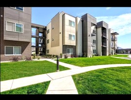 631 E 180 N in Vineyard, UT - Building Photo