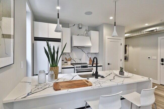 1612 Cambridge St in Philadelphia, PA - Building Photo - Building Photo