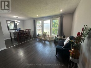 88-88 Avonwood Dr in Stratford, ON - Building Photo - Building Photo
