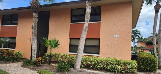 property at 1512 Mainsail Dr