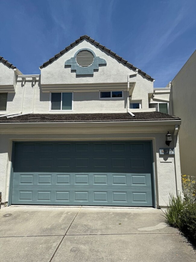 12 Shoal Dr E in Vallejo, CA - Building Photo - Building Photo