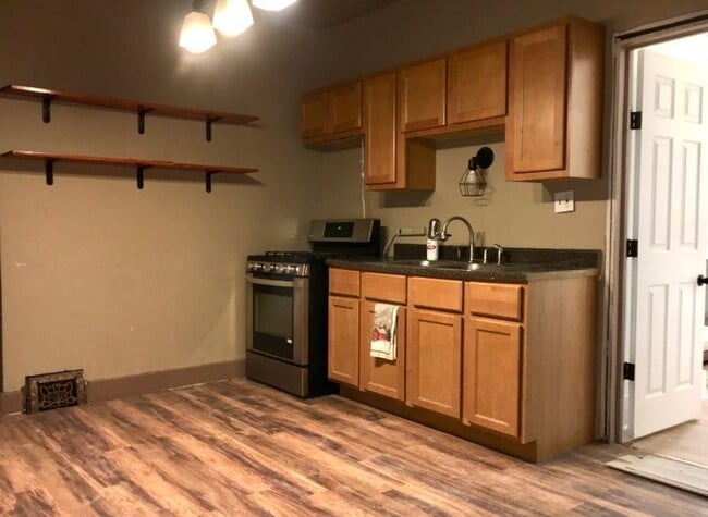 3392 N 22nd St in Milwaukee, WI - Building Photo - Building Photo