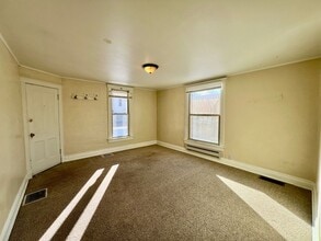 323 Whiteriver Ave in Rifle, CO - Building Photo - Building Photo