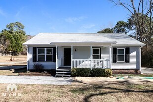 7132 Cornwallis Rd in Garner, NC - Building Photo