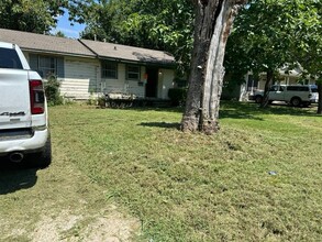 2002 Island Bayou Rd in Bonham, TX - Building Photo - Building Photo