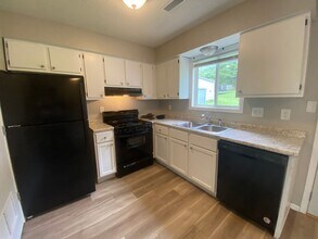 3018 SE 17th St in Des Moines, IA - Building Photo - Building Photo
