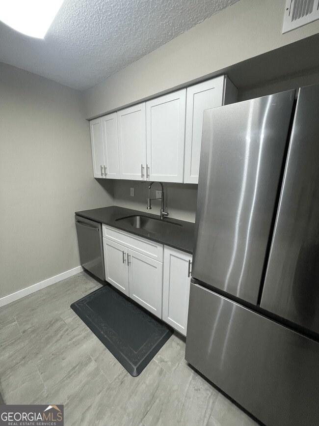 2014 Huntingdon Chase in Atlanta, GA - Building Photo - Building Photo