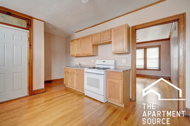 property at 2618 N Kildare Ave