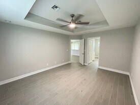 928 SW John MacCormack Terrace in Port St. Lucie, FL - Building Photo