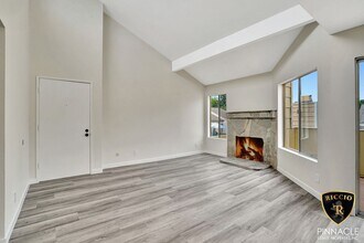 18408 Hatteras St in Los Angeles, CA - Building Photo - Building Photo