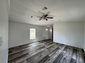 16206 Wood Dr in Channelview, TX - Building Photo - Building Photo