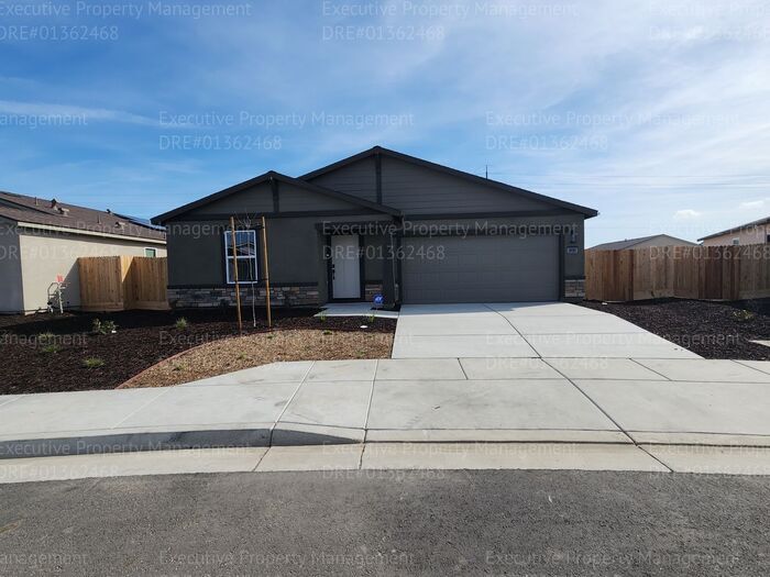 8930 Kyoko Ct in Bakersfield, CA - Building Photo