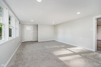 324 N Tennessee St in Danville, IN - Building Photo - Building Photo