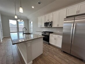 237 Allegheny Dr in Burleson, TX - Building Photo - Building Photo