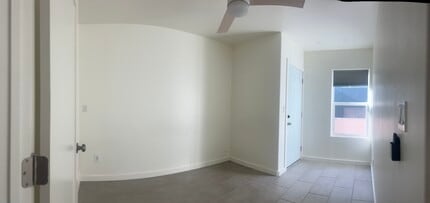 3702 Ingraham St, Unit 3702 in San Diego, CA - Foto de edificio - Building Photo