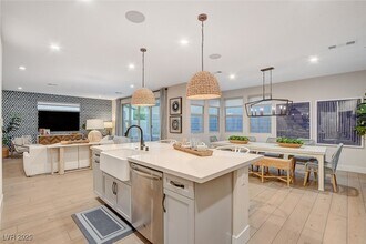 3209 Vittoria Ave in Henderson, NV - Building Photo - Building Photo