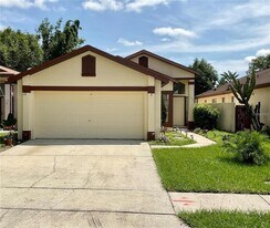 133 Thornberry Dr in Casselberry, FL - Building Photo