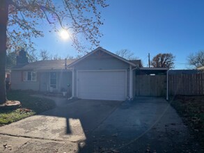 609 Edgewood Dr in Mulvane, KS - Foto de edificio - Building Photo