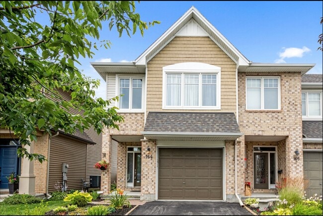 property at 164 Flat Sedge Cres