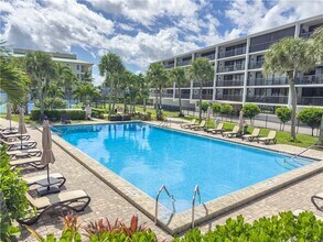 4141 Ocean Dr, Unit 504 in Vero Beach, FL - Building Photo - Building Photo