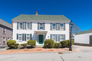 151 High St in Portsmouth, NH - Building Photo
