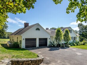 108 East St in Washington, CT - Building Photo - Building Photo