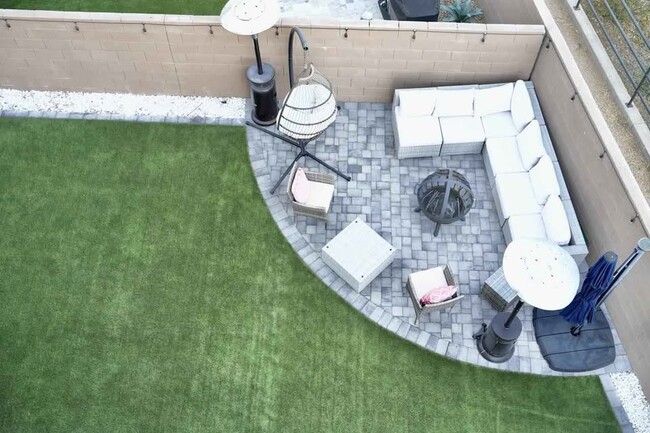 property at 7423 E Paraiso Dr