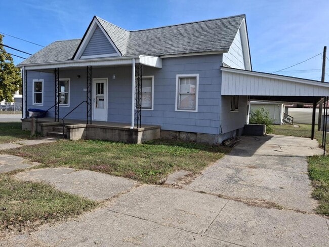 property at 614 5th St