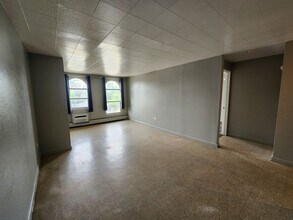 1600 Clinton St in Aurora, CO - Building Photo - Building Photo