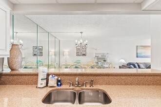 8815 Thomas Dr in Panama City Beach, FL - Building Photo - Building Photo