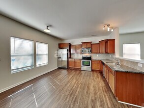 10216 Daniel Dwayne Dr in Charlotte, NC - Building Photo - Building Photo