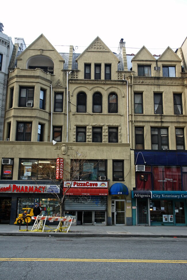 218 West 72 Street in New York, NY - Building Photo - Building Photo