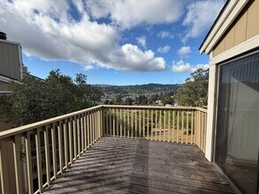 12 Dickens Ct in Mill Valley, CA - Building Photo - Building Photo