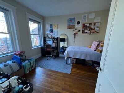 74 Chester St, Unit 5 in Boston, MA - Foto de edificio - Building Photo