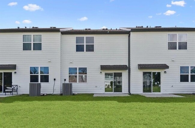 3057 Temples Xing Blvd in Davenport, FL - Building Photo - Building Photo