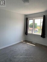 618 Lapland Private in Ottawa, ON - Building Photo