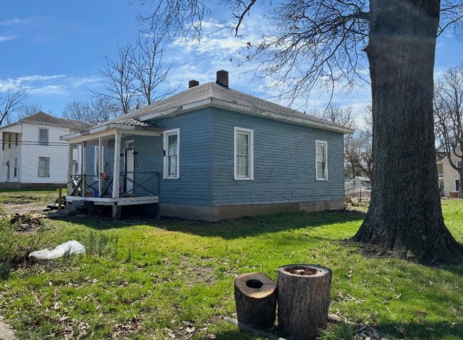 property at 1001 Pine St