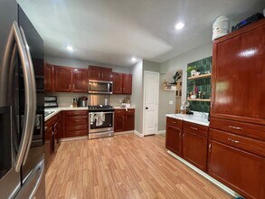3252 Tammy St in Bellevue, NE - Building Photo - Building Photo