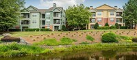 Building Photo - Colonial Grand at Beverly Crest Apartments in Charlotte, North Carolina