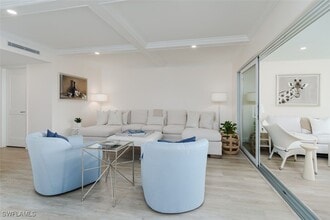 3450 Gulf Shore Blvd N in Naples, FL - Building Photo - Building Photo