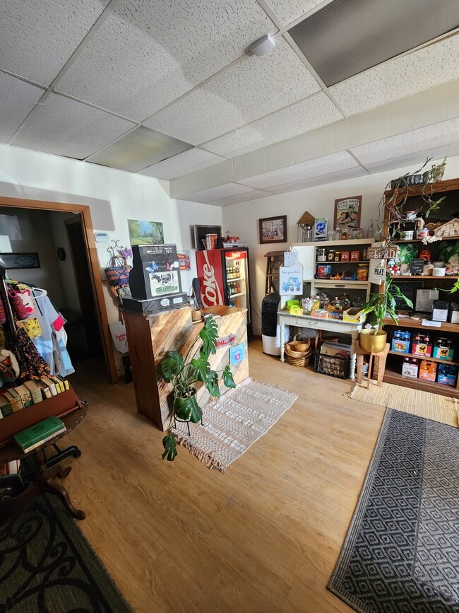 197 Baldwin St, Unit 1 in Sharon, WI - Foto de edificio - Building Photo