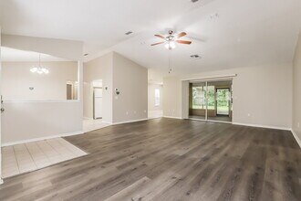 2461 Statler Ave in Spring Hill, FL - Building Photo - Building Photo