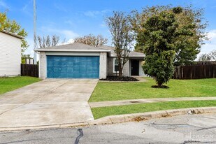 160 Hanging Moss Dr in Cibolo, TX - Building Photo