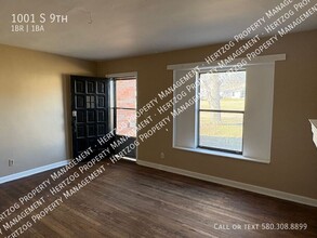 1001 S 9th St in Ponca City, OK - Building Photo - Building Photo