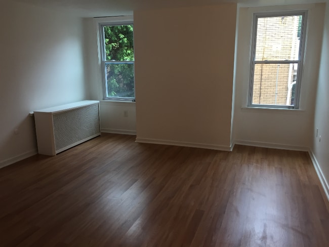 1144 Wayne Ave