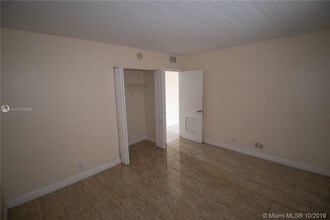 4061 N Dixie Hwy-Unit -27 in Oakland Park, FL - Building Photo - Building Photo