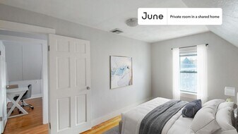 Room in Shared 4 bed/1.5 bath home in Somerville, MA - Building Photo