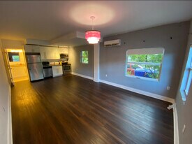274 NW 32nd St in Miami, FL - Building Photo