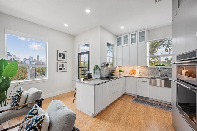 property at 1310 S 1st St